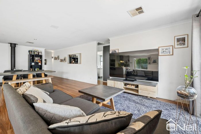34 Halliday Rd, Byford WA 6122, Australia