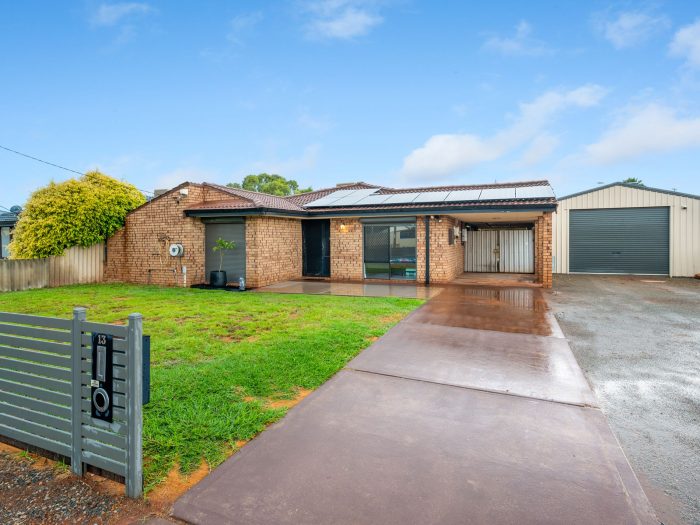 13 Hampden St, South Kalgoorlie WA 6430, Australia