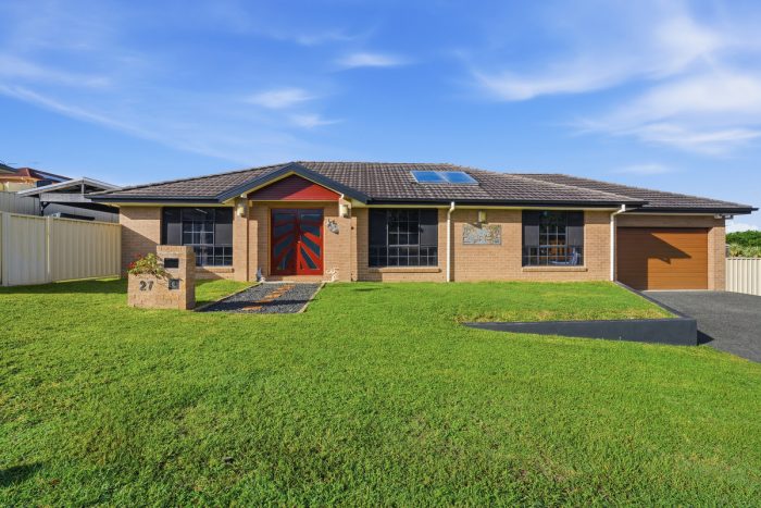 27 Hanover Rd, Cameron Park NSW 2285, Australia