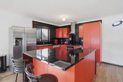 27 Hanover Rd, Cameron Park NSW 2285, Australia