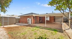13 Heathcott Ct, Blakeview SA 5114, Australia