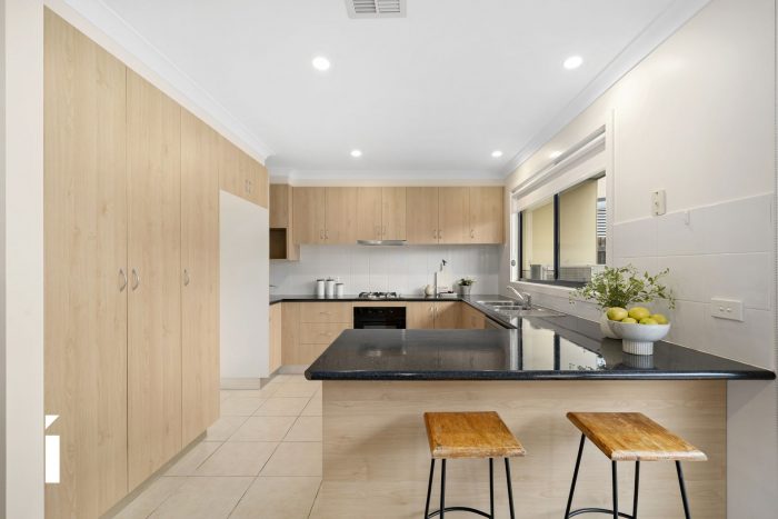 282 Anthony Rolfe Ave, Gungahlin ACT 2912, Australia