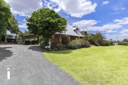 60 Mount St, Yass NSW 2582, Australia