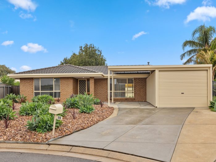 15 Joseph Way, Woodcroft SA 5162, Australia