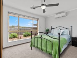 15 Joseph Way, Woodcroft SA 5162, Australia