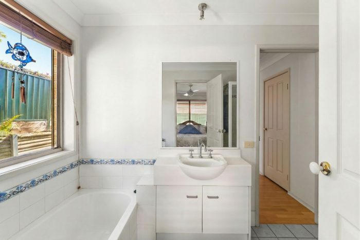 14 Pollock Ave, Kariong NSW 2250, Australia