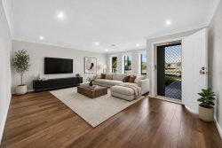 10 Kelebek Rd, Tarneit VIC 3029, Australia