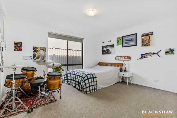 12 Larmer Cl, Broulee NSW 2537, Australia