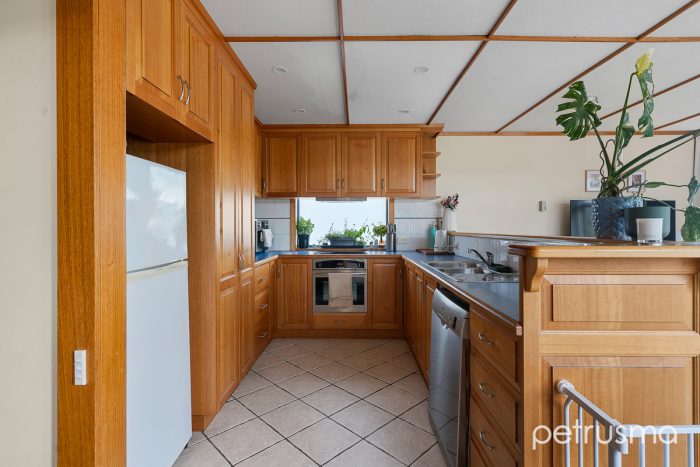 4 Llenroc St, Geilston Bay TAS 7015, Australia