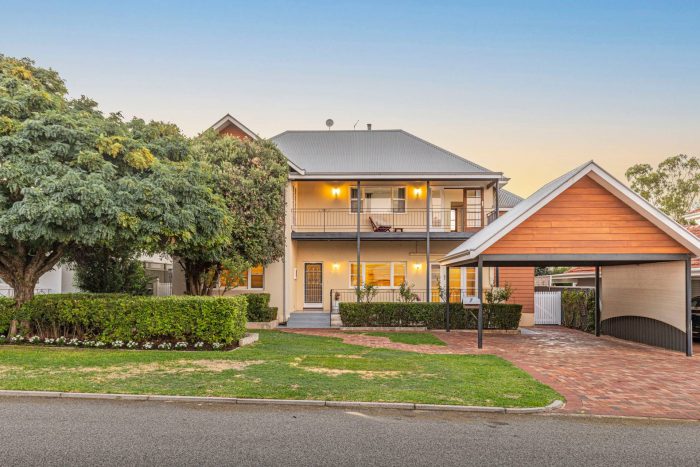 7 St Columbas Ave, Wembley WA 6014, Australia