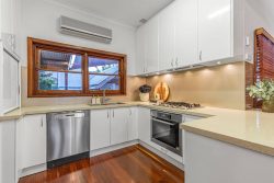 7 St Columbas Ave, Wembley WA 6014, Australia
