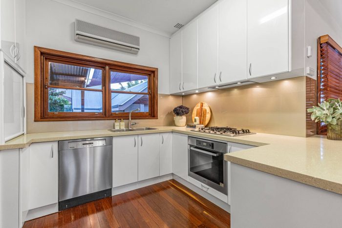 7 St Columbas Ave, Wembley WA 6014, Australia