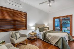 7 St Columbas Ave, Wembley WA 6014, Australia