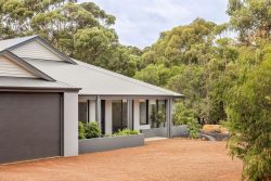 45 MacLaren Dr, Yallingup WA 6282, Australia