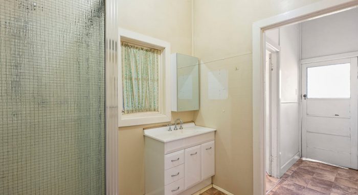 37 Mansfield Rd, Euroa VIC 3666, Australia