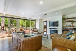 9 McMillan St, Hamilton VIC 3300, Australia