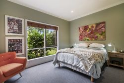 9 McMillan St, Hamilton VIC 3300, Australia
