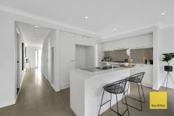 923 Morris Rd, Truganina VIC 3029, Australia