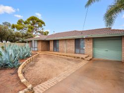 21 Nankiville Rd, Hannans WA 6430, Australia