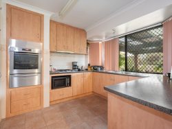21 Nankiville Rd, Hannans WA 6430, Australia