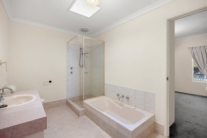 6A Quebec Rd, Woodbridge WA 6056, Australia