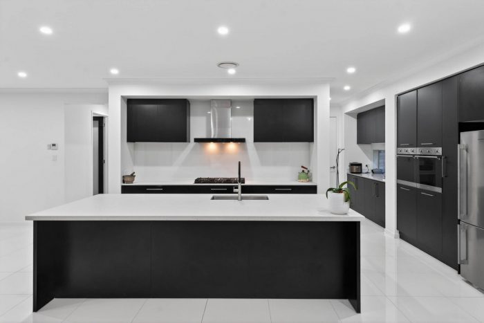 36 Barossa Way, Spring Mountain QLD 4300, Australia