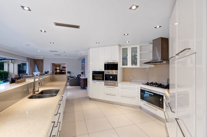 38 Portrush Cres, Luddenham NSW 2745, Australia