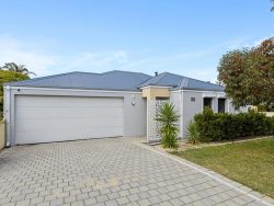27A Edale Way, Westminster WA 6061, Australia