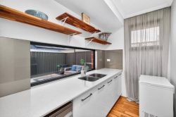 1 Raphoe Lp, Bullsbrook WA 6084, Australia