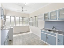 26 Millroy St, Wandal QLD 4700, Australia