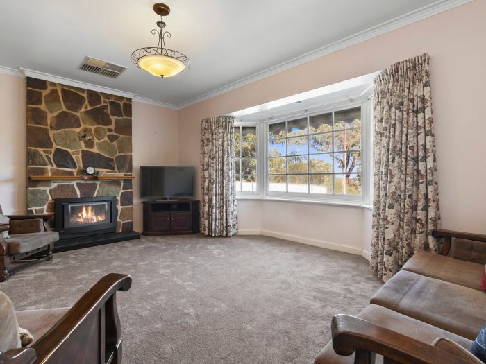 18 Seaview Rd, Morphett Vale SA 5162, Australia