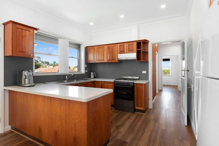 21 Keevin St, Roselands NSW 2196, Australia