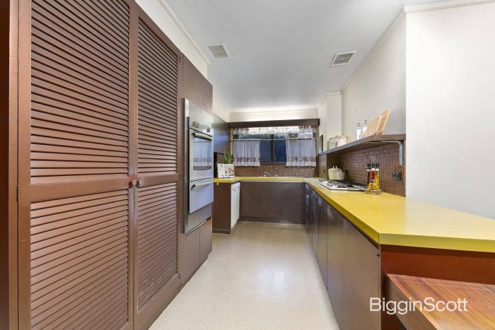 24 Stableford Ave, Glen Waverley VIC 3150, Australia