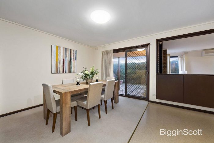 24 Stableford Ave, Glen Waverley VIC 3150, Australia