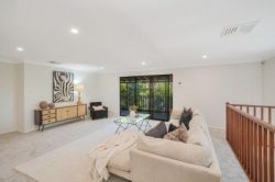 30 Summer Pl, Merewether Heights NSW 2291, Australia