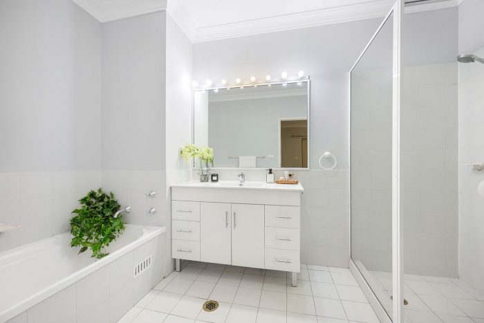 Unit 11/3 Telegraph Rd, Pymble NSW 2073, Australia