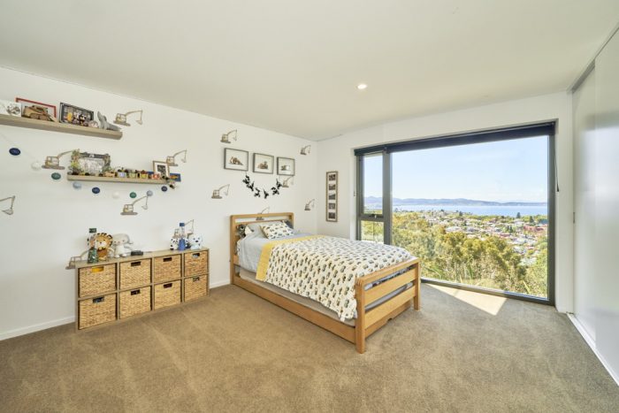 28 Thelma Dr, West Hobart TAS 7000, Australia