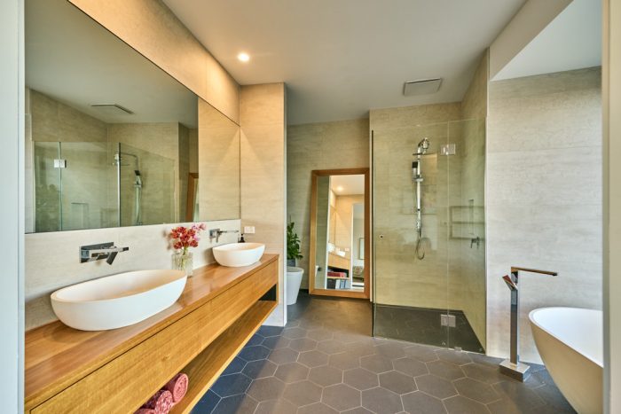 28 Thelma Dr, West Hobart TAS 7000, Australia