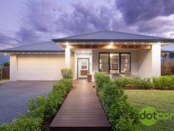 55 Tooze Cct, North Rothbury NSW 2335, Australia