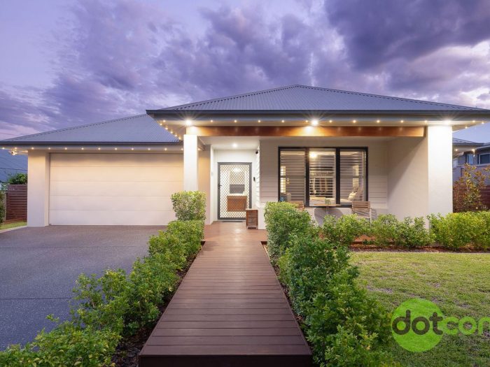 55 Tooze Cct, North Rothbury NSW 2335, Australia