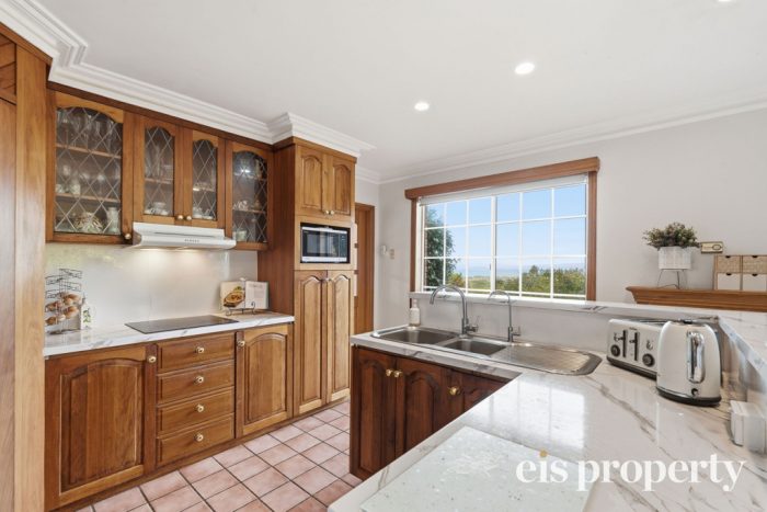 7 Traralgon Cl, Acton Park TAS 7170, Australia