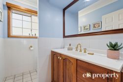 7 Traralgon Cl, Acton Park TAS 7170, Australia