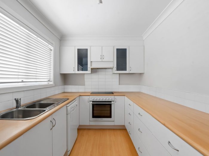 5 Victoria St, Windermere Park NSW 2264, Australia