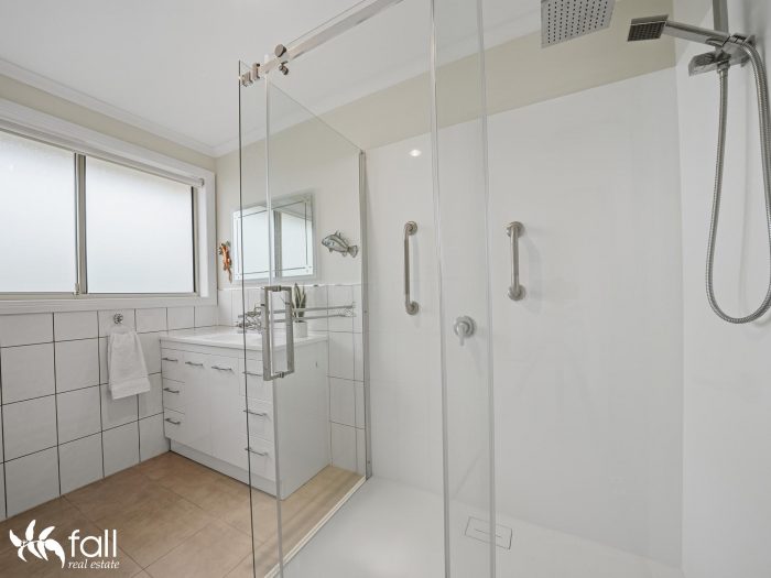 Unit 1/21 Victoria St, Triabunna TAS 7190, Australia