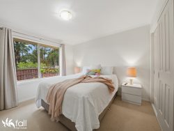 Unit 1/21 Victoria St, Triabunna TAS 7190, Australia