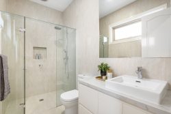 3 Vigil Ave, Glen Waverley VIC 3150, Australia
