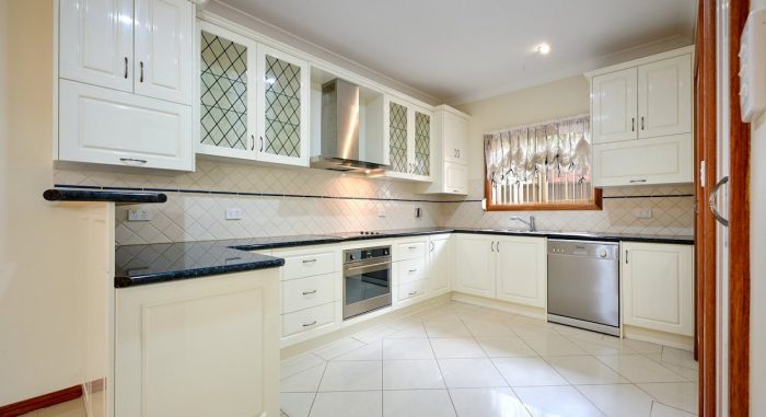 17 Viscount Slim Ave, Whyalla Norrie SA 5608, Australia