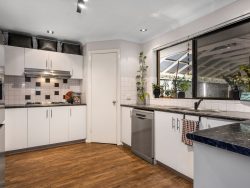 5 Vitali Cres, Somerville WA 6430, Australia