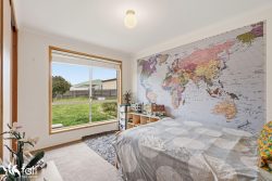 81 Willowbend Rd, Kingston TAS 7050, Australia