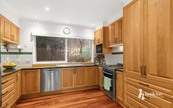 1 York Ct, Warranwood VIC 3134, Australia